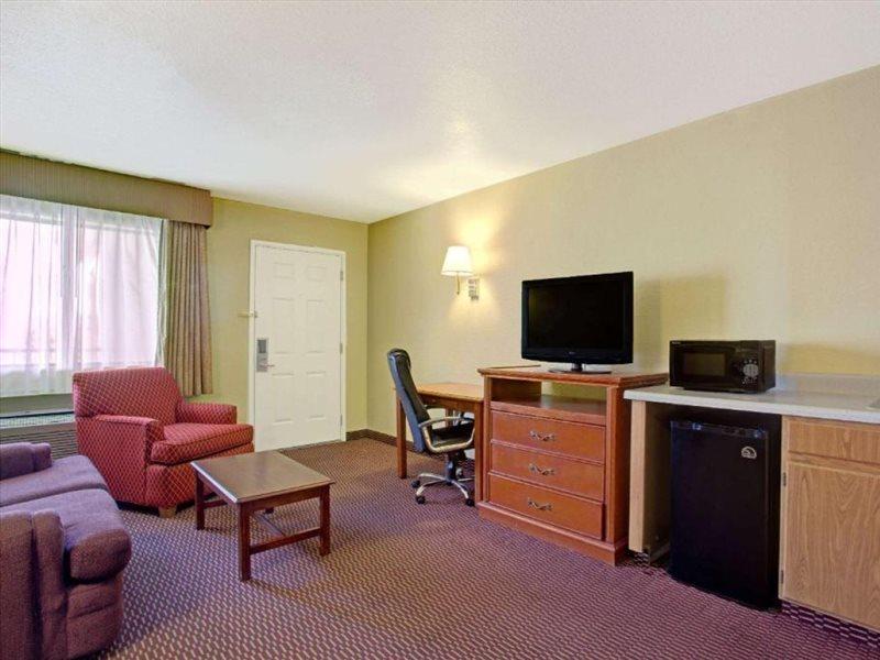 Travelodge By Wyndham Tucson Az Exterior photo