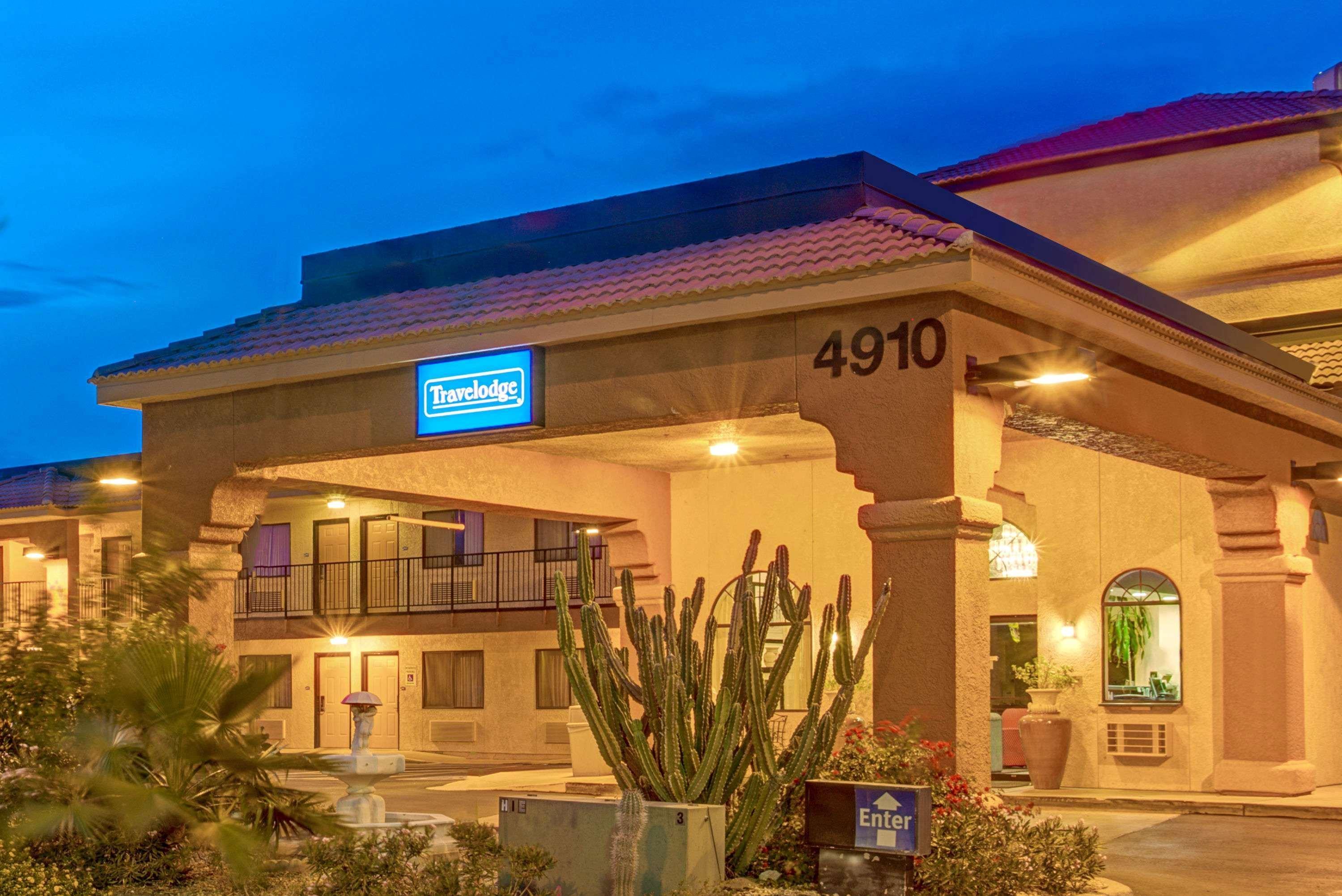 Travelodge By Wyndham Tucson Az Exterior photo