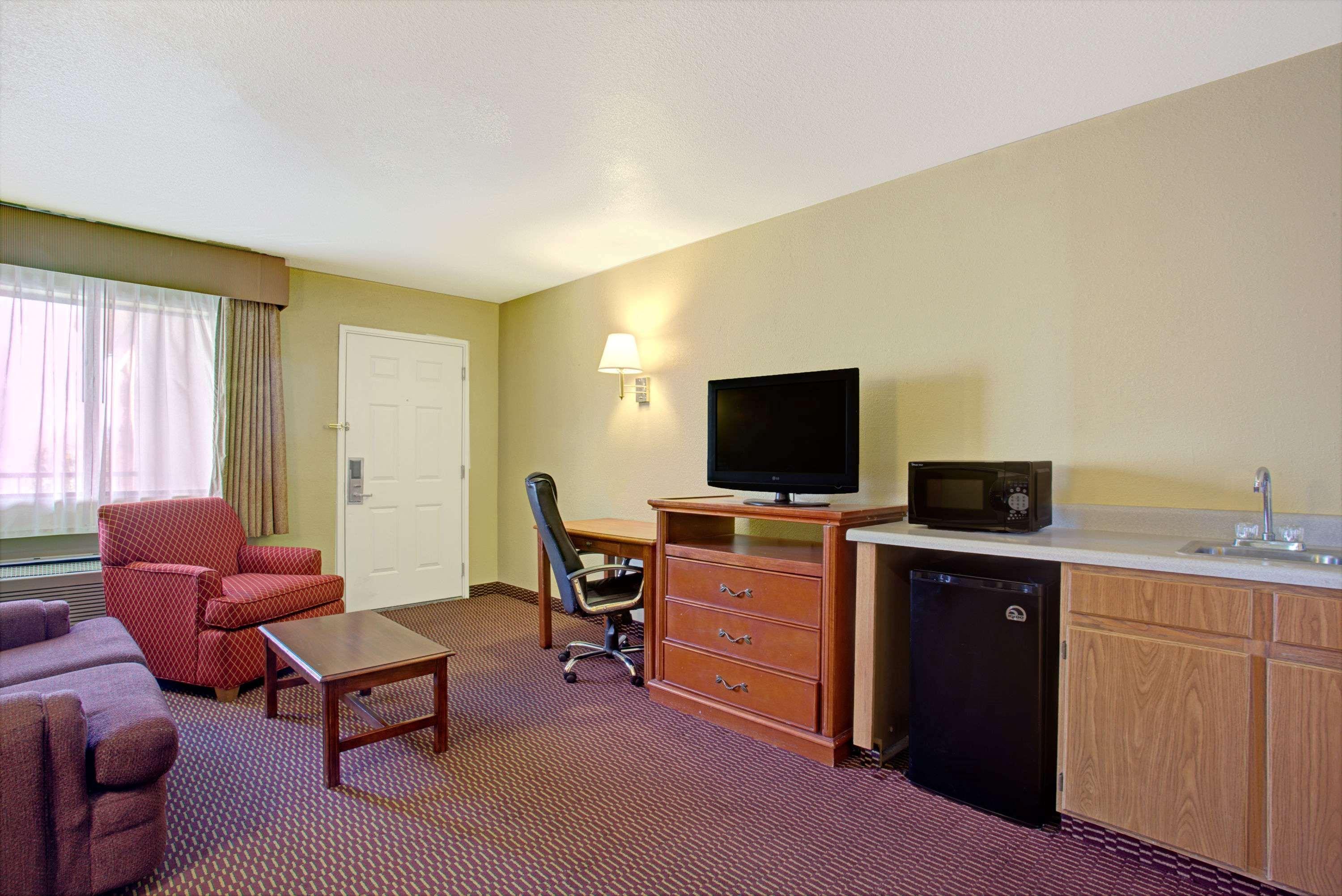 Travelodge By Wyndham Tucson Az Exterior photo