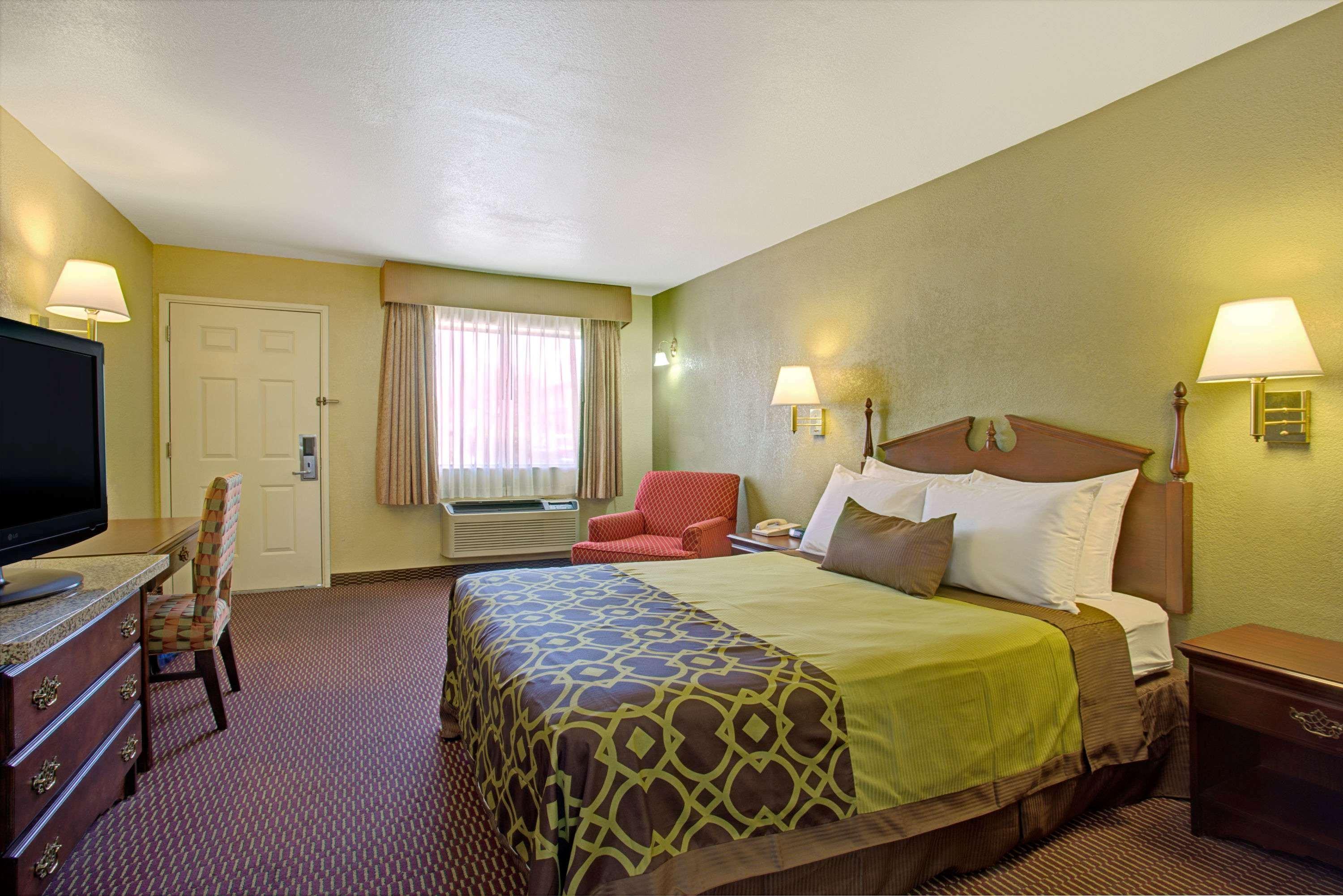 Travelodge By Wyndham Tucson Az Exterior photo