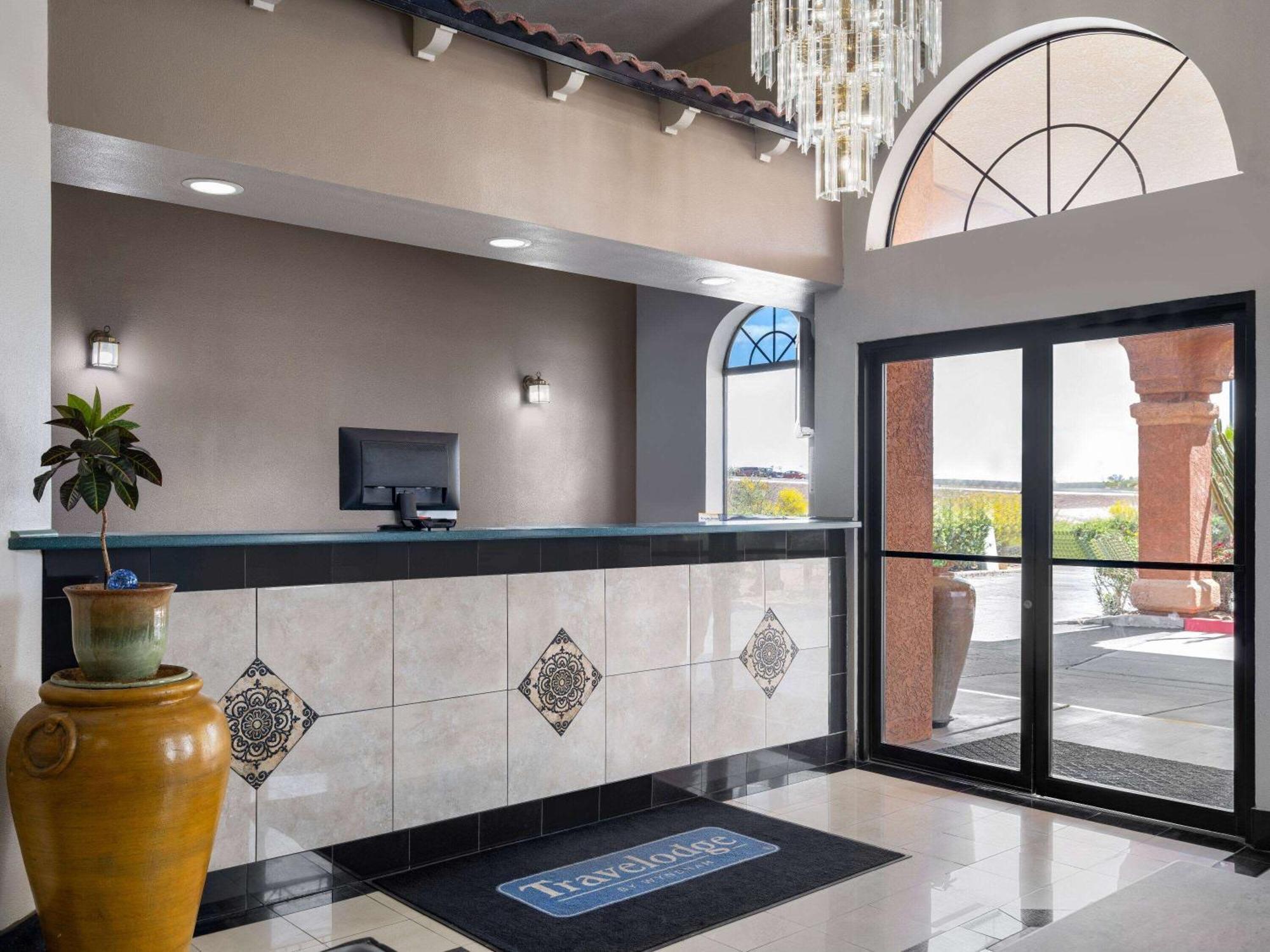 Travelodge By Wyndham Tucson Az Exterior photo