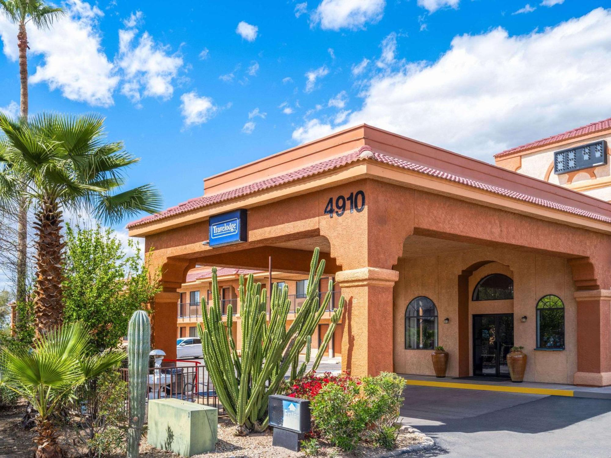 Travelodge By Wyndham Tucson Az Exterior photo